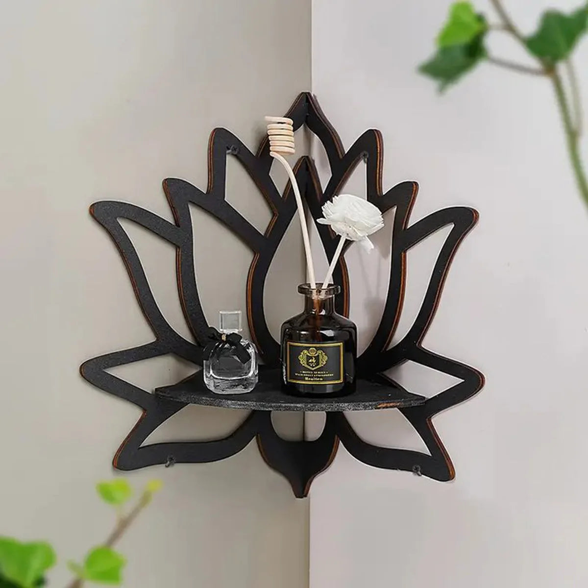 LotusLjus Wall Shelf